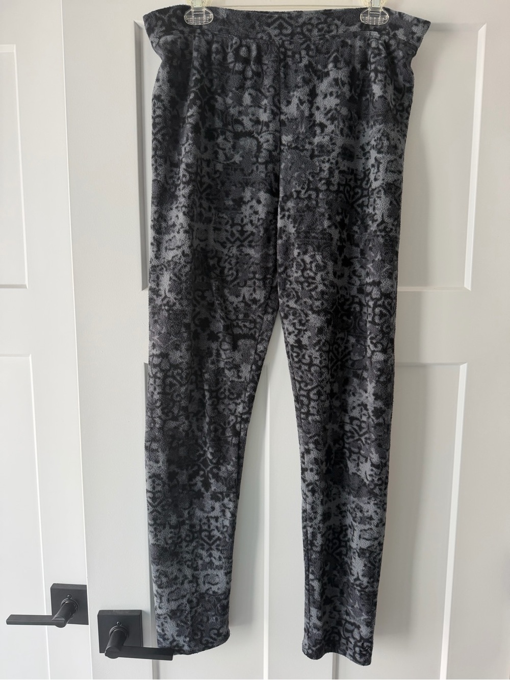 Cuddl Duds Gray & Black Patterned Plush Lounge Pants
